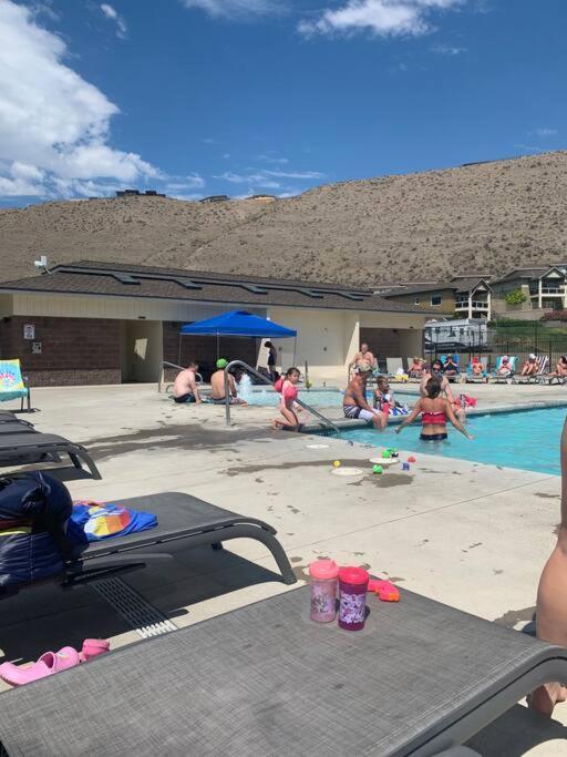 Sunserra Villa! Movie Room, Family Friendly, Bbqs, Pools, Free Golf! Quincy Екстериор снимка