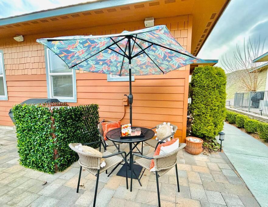 Sunserra Villa! Movie Room, Family Friendly, Bbqs, Pools, Free Golf! Quincy Екстериор снимка